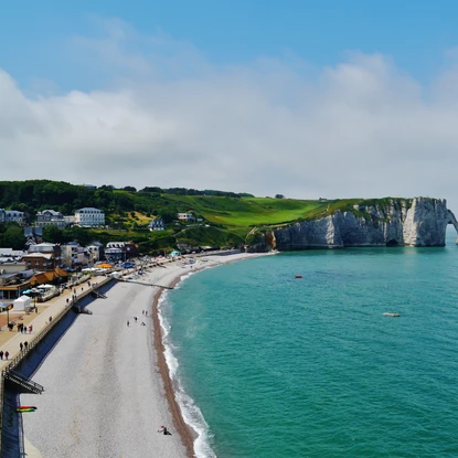 Image de couverture : Location de vacances à Étretat