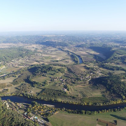 Cover image: Chambre d'hôtes à Cenac-et-Saint-Julien