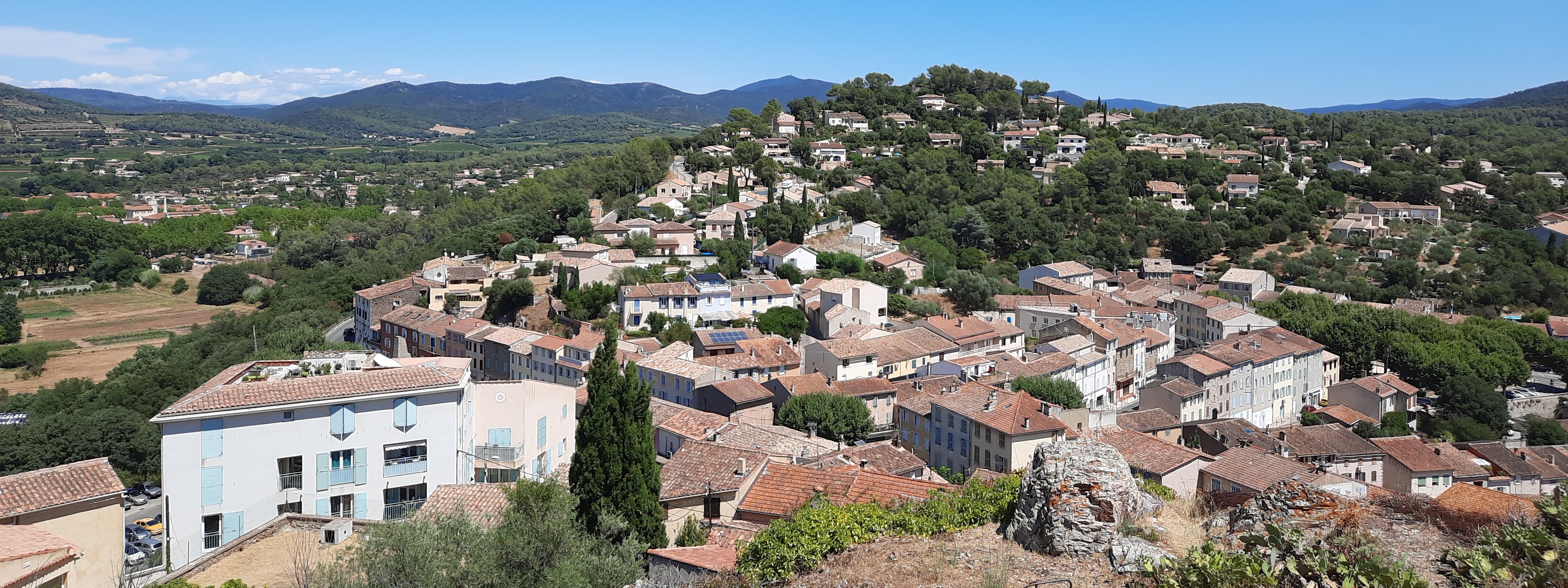 Image de couverture : Locations de vacances Var