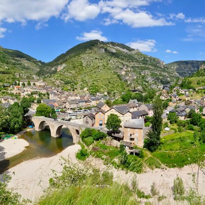 Cover image: Holiday rentals Lozère