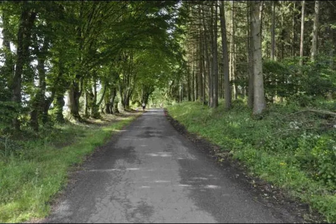 Image de couverture : Gîtes à Escombres-et-le-Chesnois