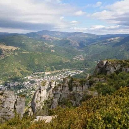 Image de couverture : Locations de vacances au Mont Lozère