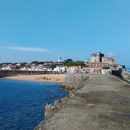 Image de couverture : Locations de vacances Côte Basque