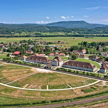 Image de couverture : Découvrez la Saline Royale d'Arc-et-Senans – Un Chef-d'œuvre de l'Architecture