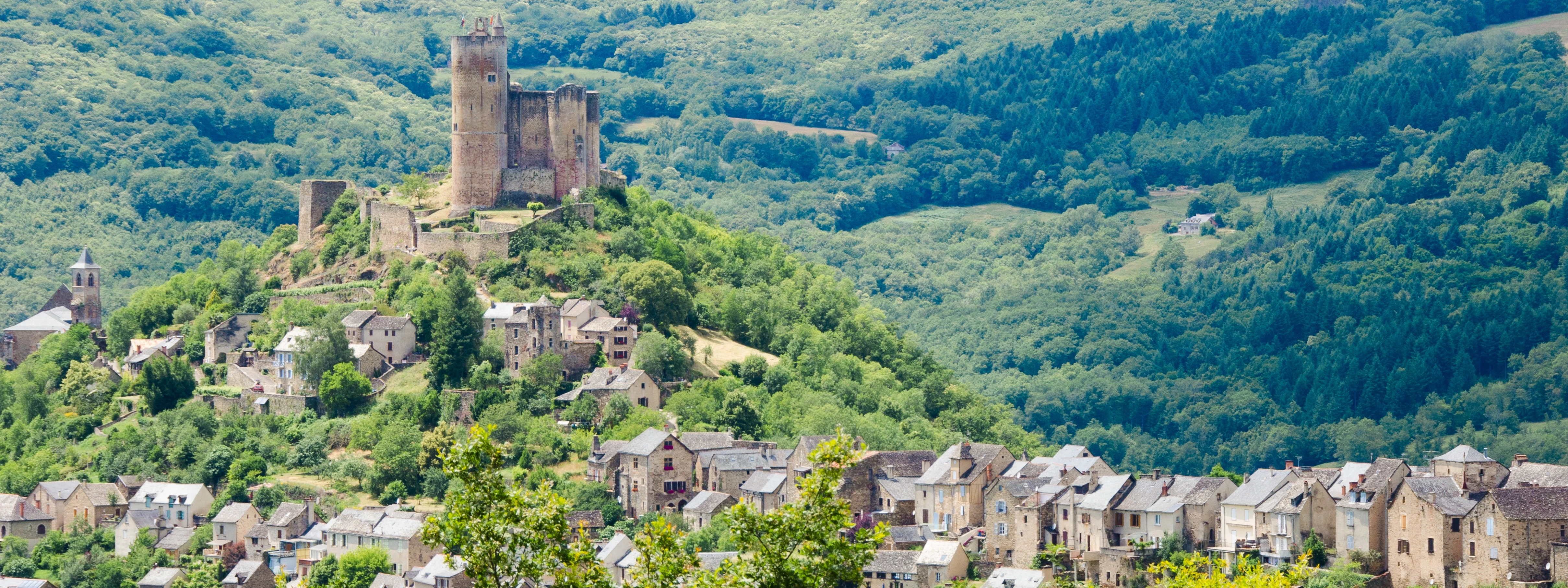 Cover image: Holiday rentals Aveyron