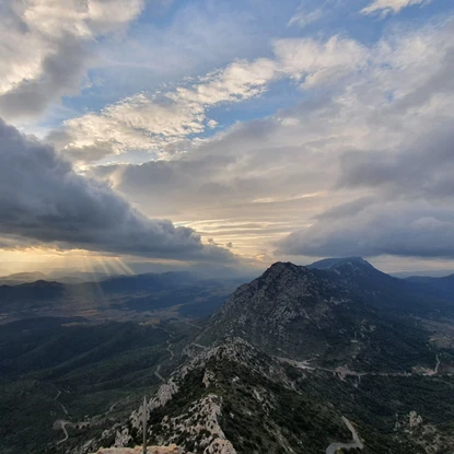 Image de couverture : Le Pays des Corbières et du Minervois avec Clévacances