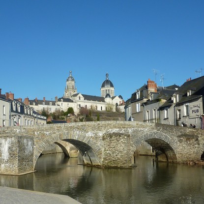 Cover image: Location de vacances à Segré-en-Anjou Bleu