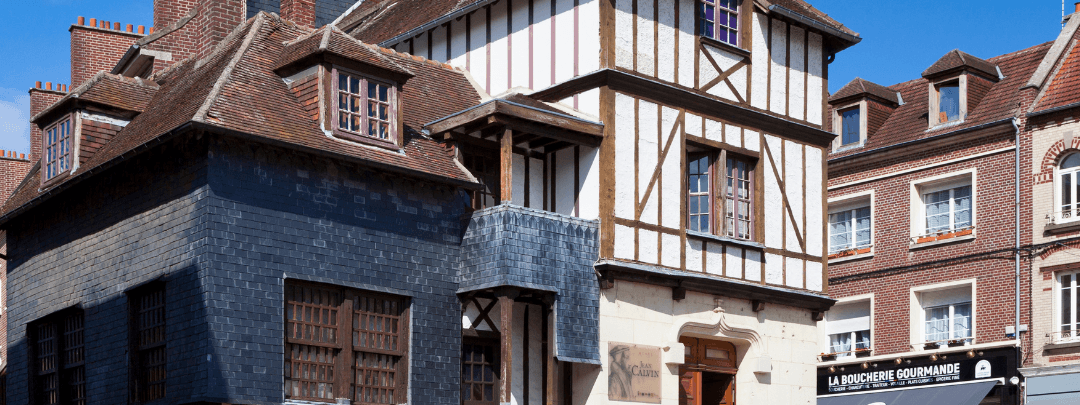 Cover image: Holiday rentals in Noyon