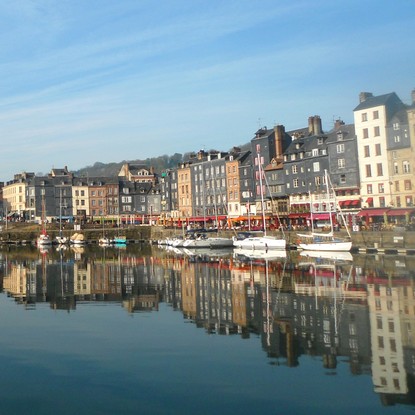 Image de couverture : Gîtes à Honfleur