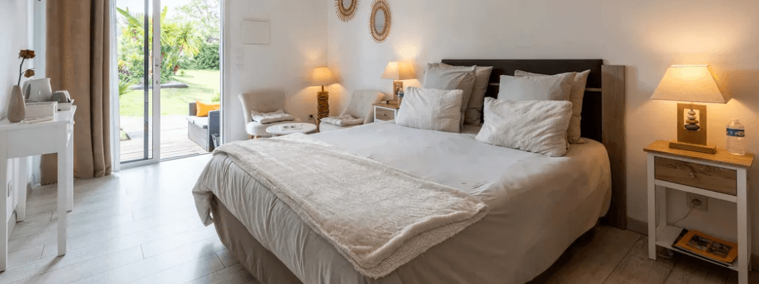 Cover image: Armistice Weekend 2025: a memorable getaway with Clévacances
