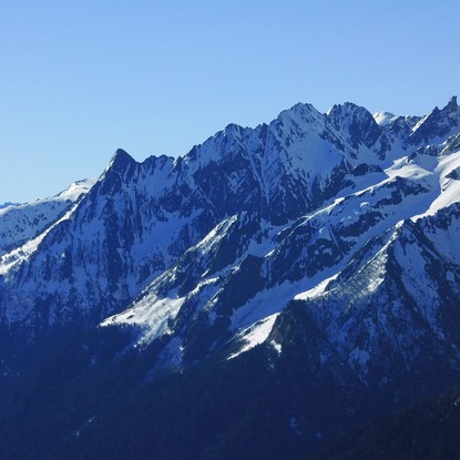 Cover image: Séjour Ski à Superbagnères - Locations Clévacances dans les Pyrénées