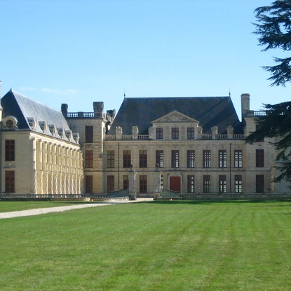 View of the front of Oiron Castle