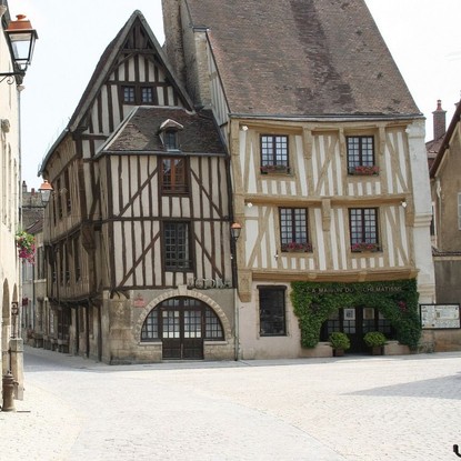 Magnifique maisons  à colombages au centre ville de Troyes 10 Aube