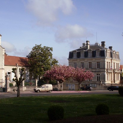 Cover image: Location de vacances à Montbron