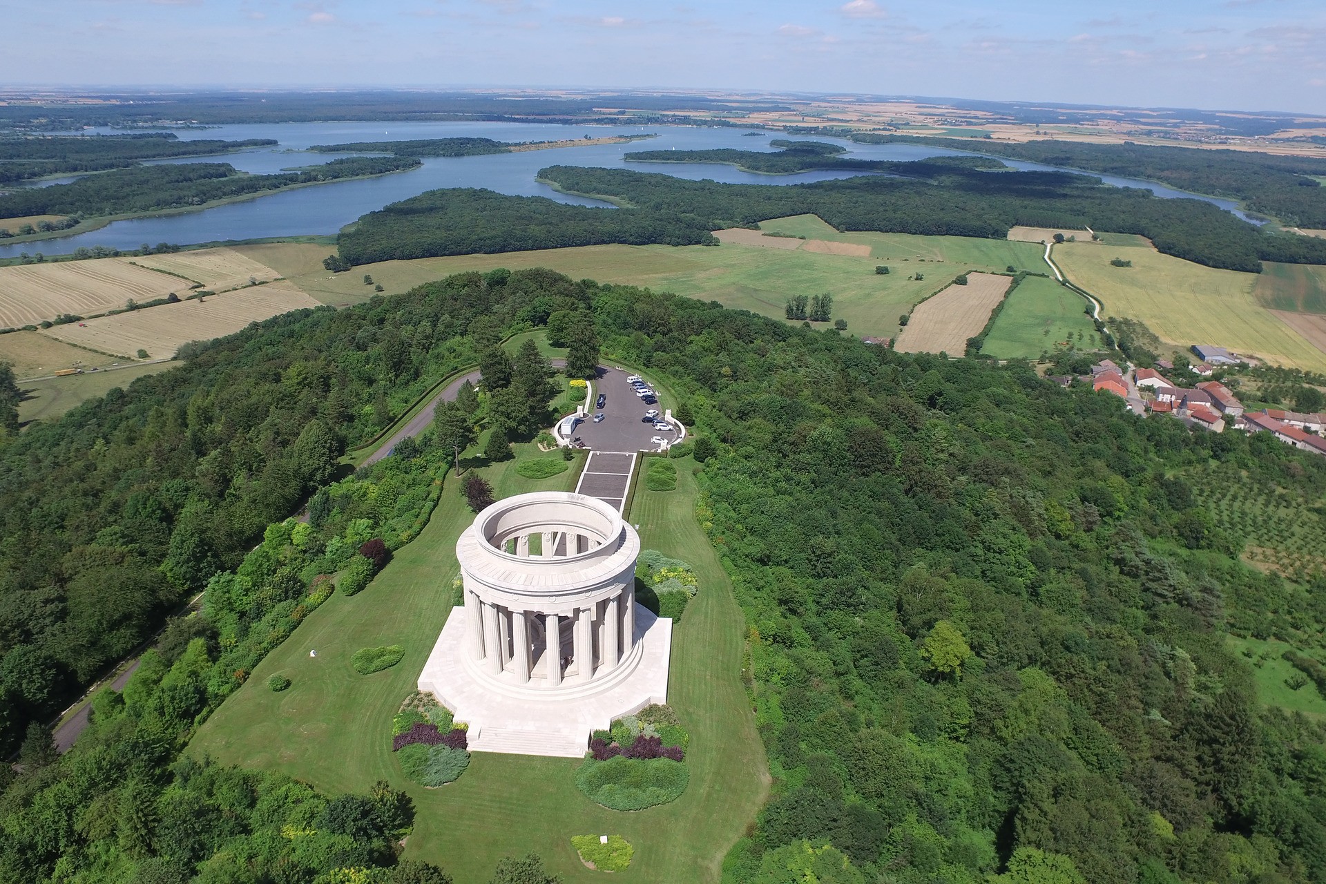 Vue aérienne - C2Images Lorraine Tourisme-MONTSEC