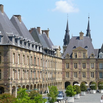 Image de couverture : Location de vacances à Charleville-Mezières