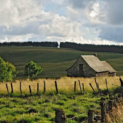 Image de couverture : Gîtes à Laguiole