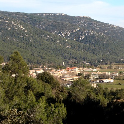 Image de couverture : Chambre d'hôtes à Signes