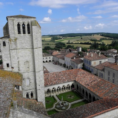 Cover image: Location de Gîtes à La Romieu