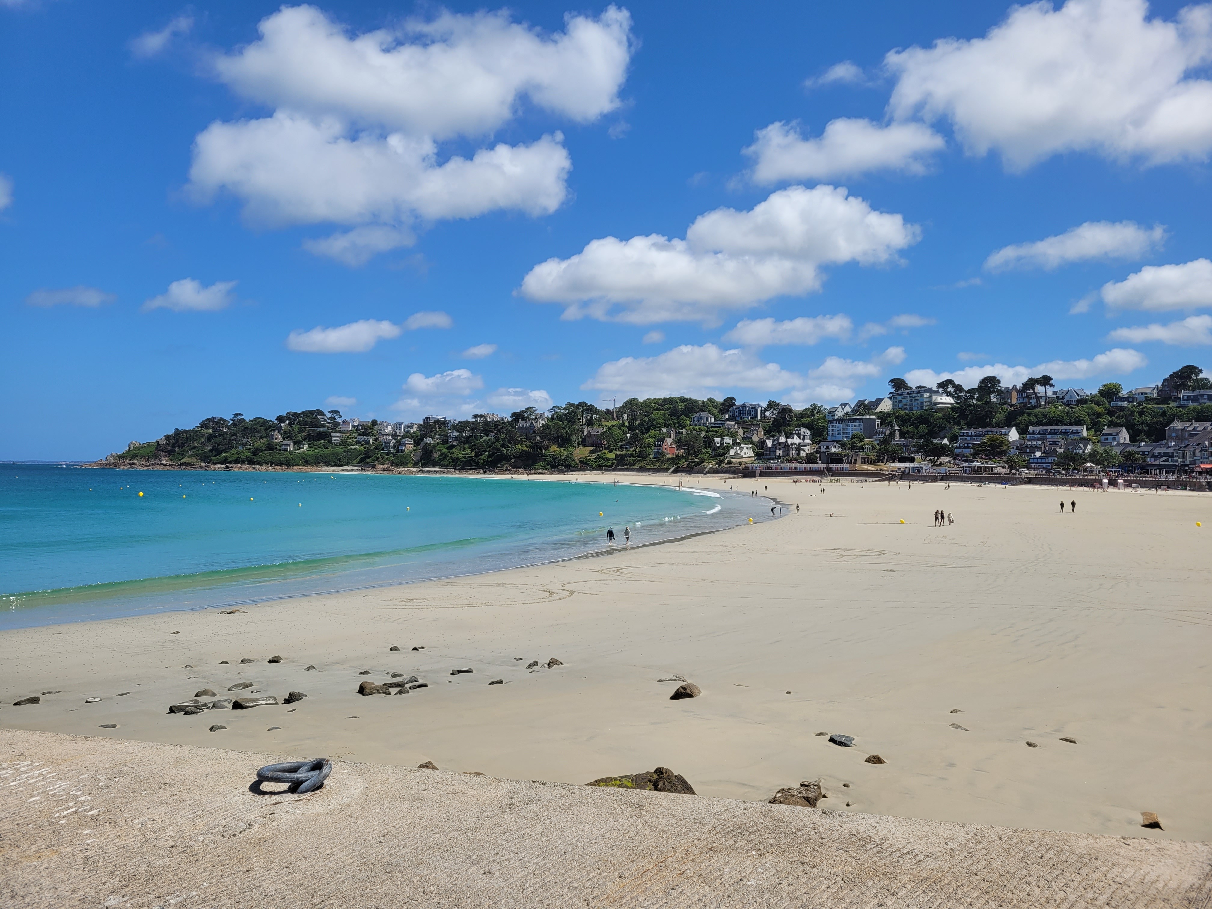 Cover image: Gîtes à Perros-Guirec, Côte de Granit Rose