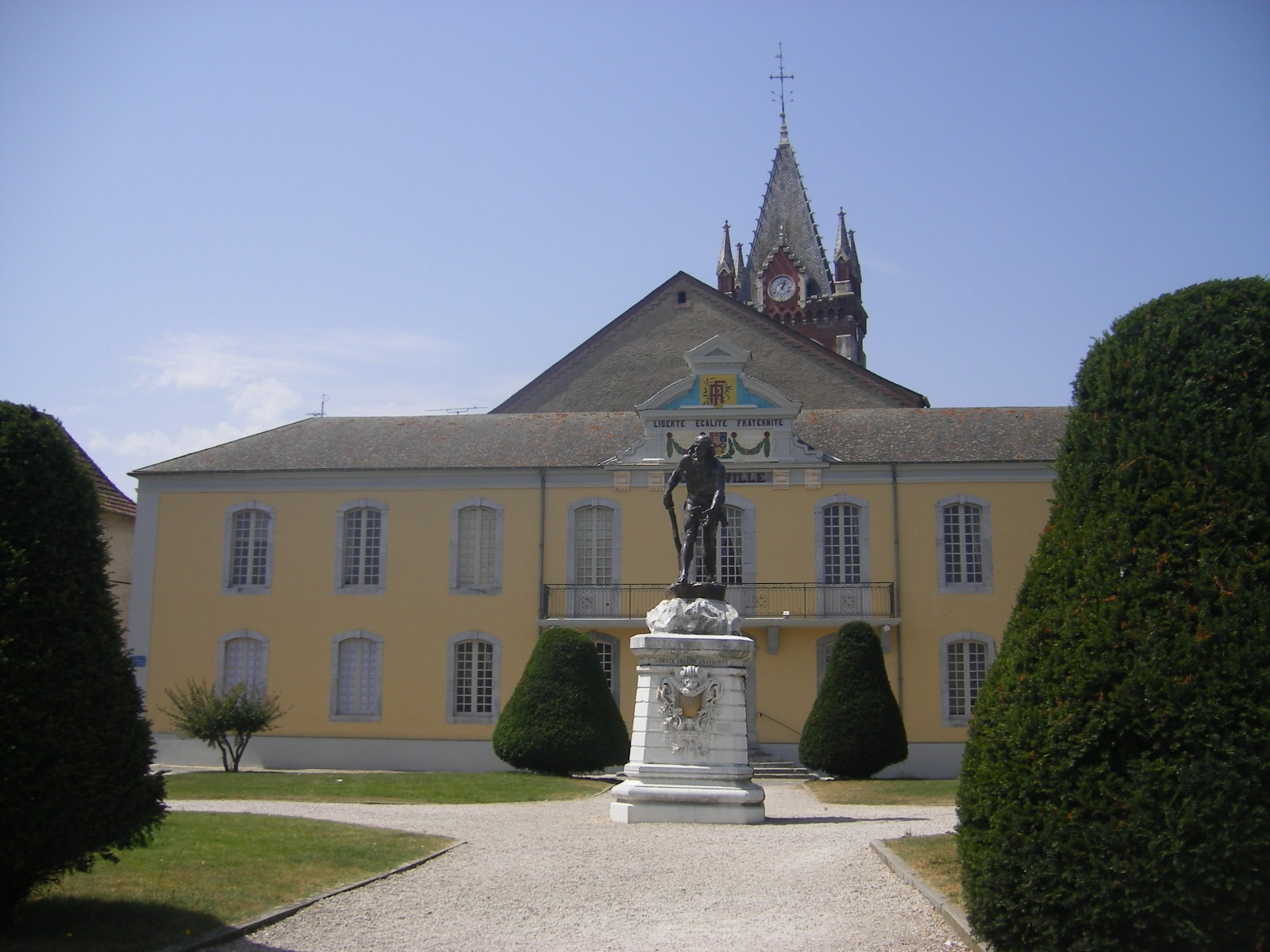 Image de couverture : Location de vacances à Vic-en-Bigorre