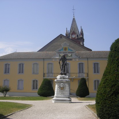 Image de couverture : Location de vacances à Vic-en-Bigorre