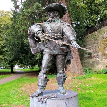 Cover image: Eauze et Lupiac : Découverte de l'Armagnac et d'Artagnan dans le Gers