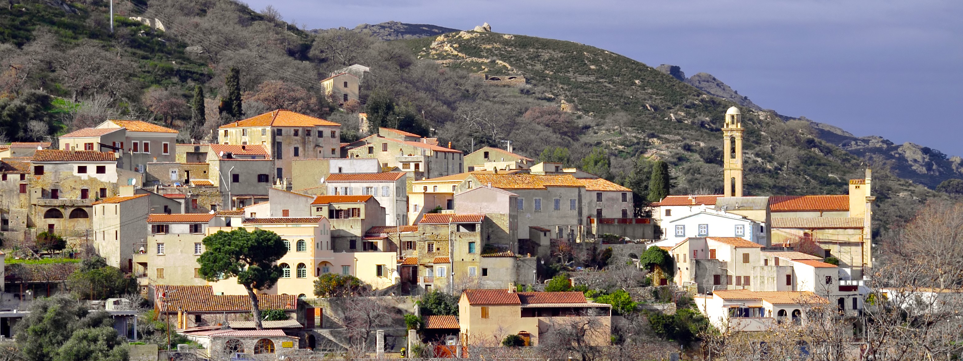 Cover image: Holiday rentals in Lavatoggio
