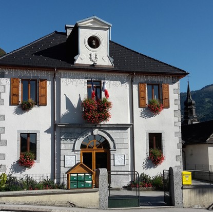 Cover image: Location de vacances à Ville-en-Sallaz