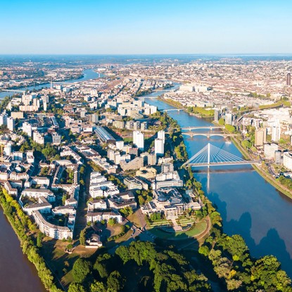 Cover image: Location de vacances Nantes : Sites Historiques et Innovations Artistiques