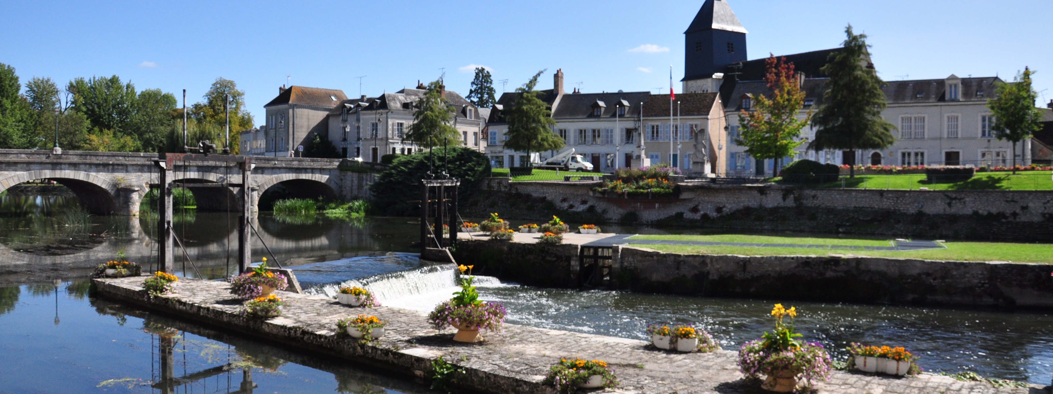 Cover image: Locations de vacances à proximité de Romorantin-Lanthenay
