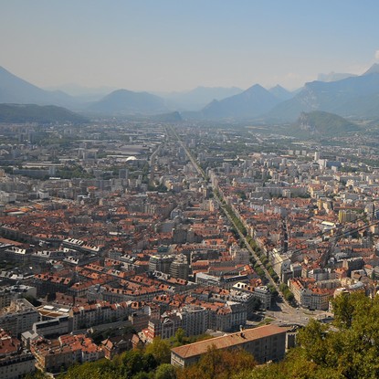 Image de couverture : Location de vacances à Grenoble