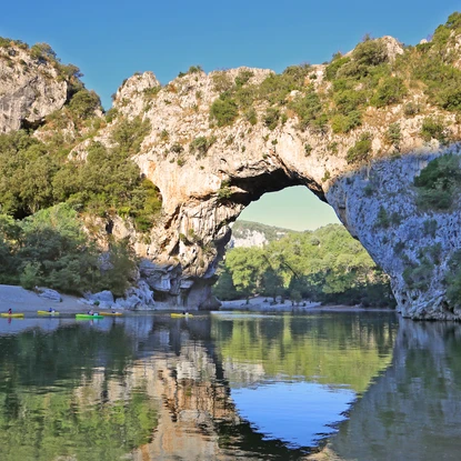 Cover image: Location de vacances à Vallon Pont d'Arc