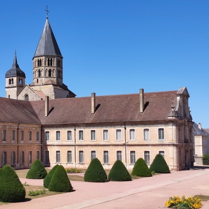 Image de couverture : Gîtes à Cluny