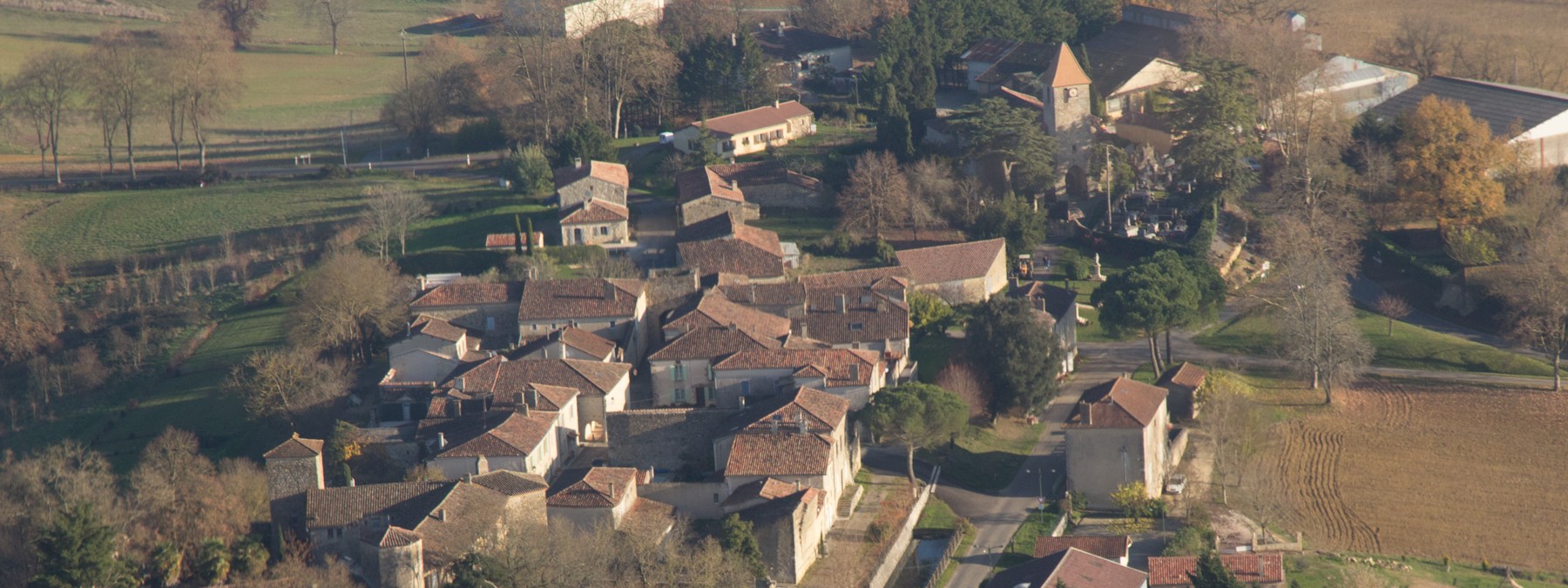 Image de couverture : Locations de vacances à Mas-d'Auvignon