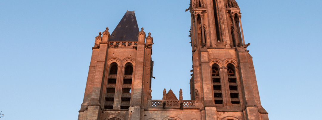 Cover image: Holiday rentals in Senlis