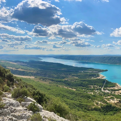 Image de couverture : Lac de Sainte-Croix