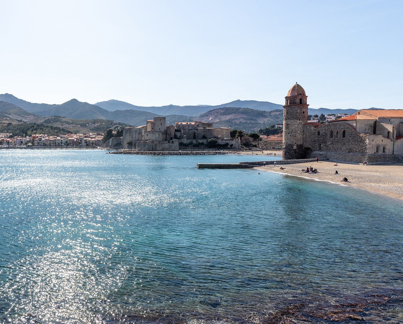 Image de couverture : Les Fêtes de la Saint-Vincent à Collioure : Tradition & Ambiance Méditerranéenne