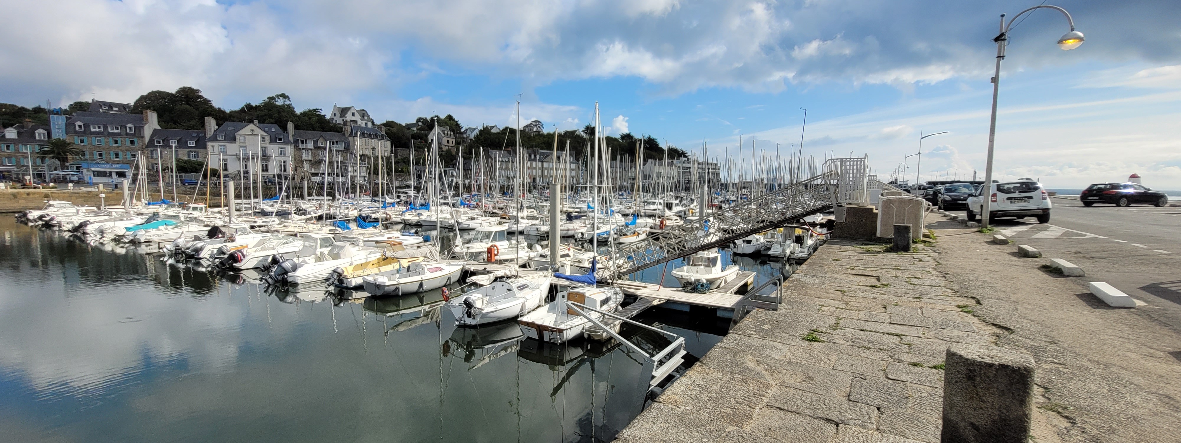 Cover image: Cottages in Binic-Étables-sur-Mer
