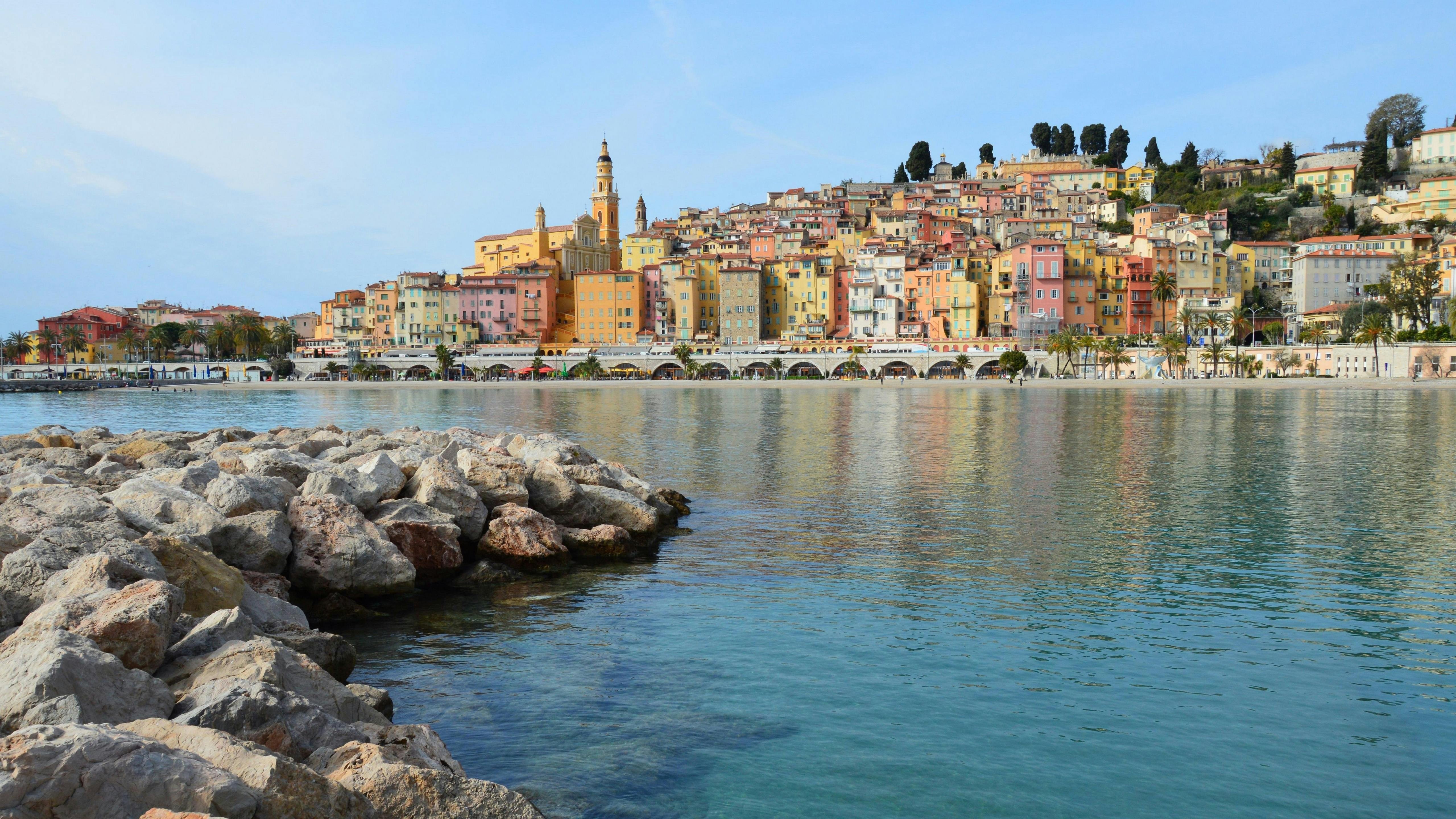 Cover image: Holiday rentals in Menton