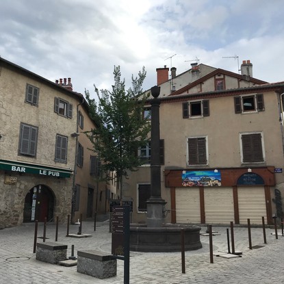 Image de couverture : Chambre d'hôtes à Ambert