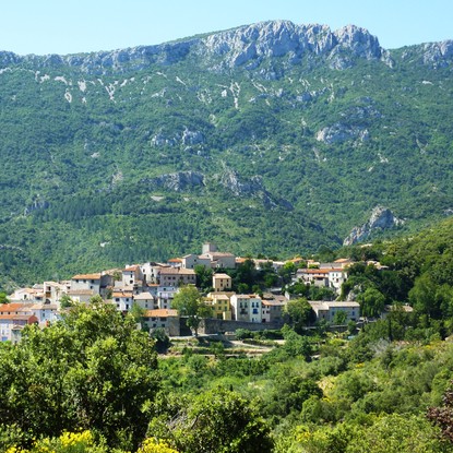 Image de couverture : Location de vacances Duilhac-sous-Peyrepertuse : Histoire et Nature
