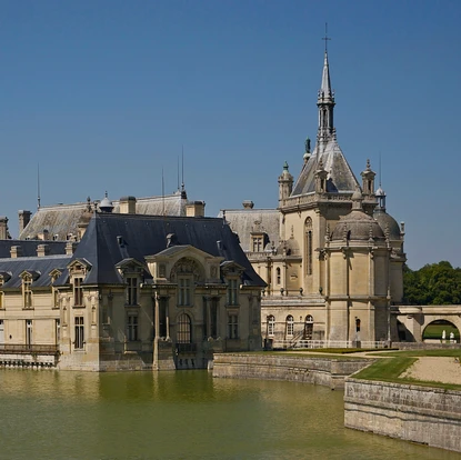 Cover image: Bed and breakfast in Chantilly
