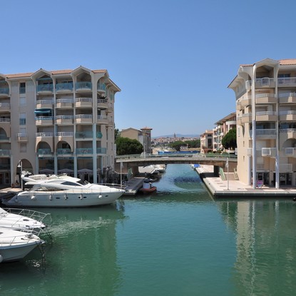 Image de couverture : Locations de vacances à Frejus