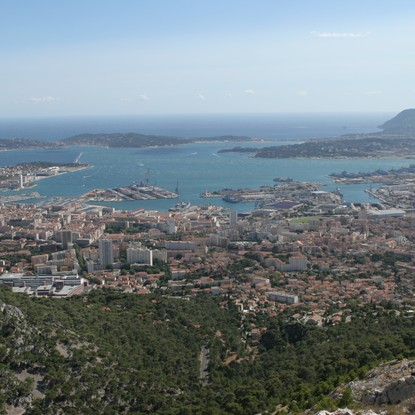 Image de couverture : Locations de vacances à Toulon