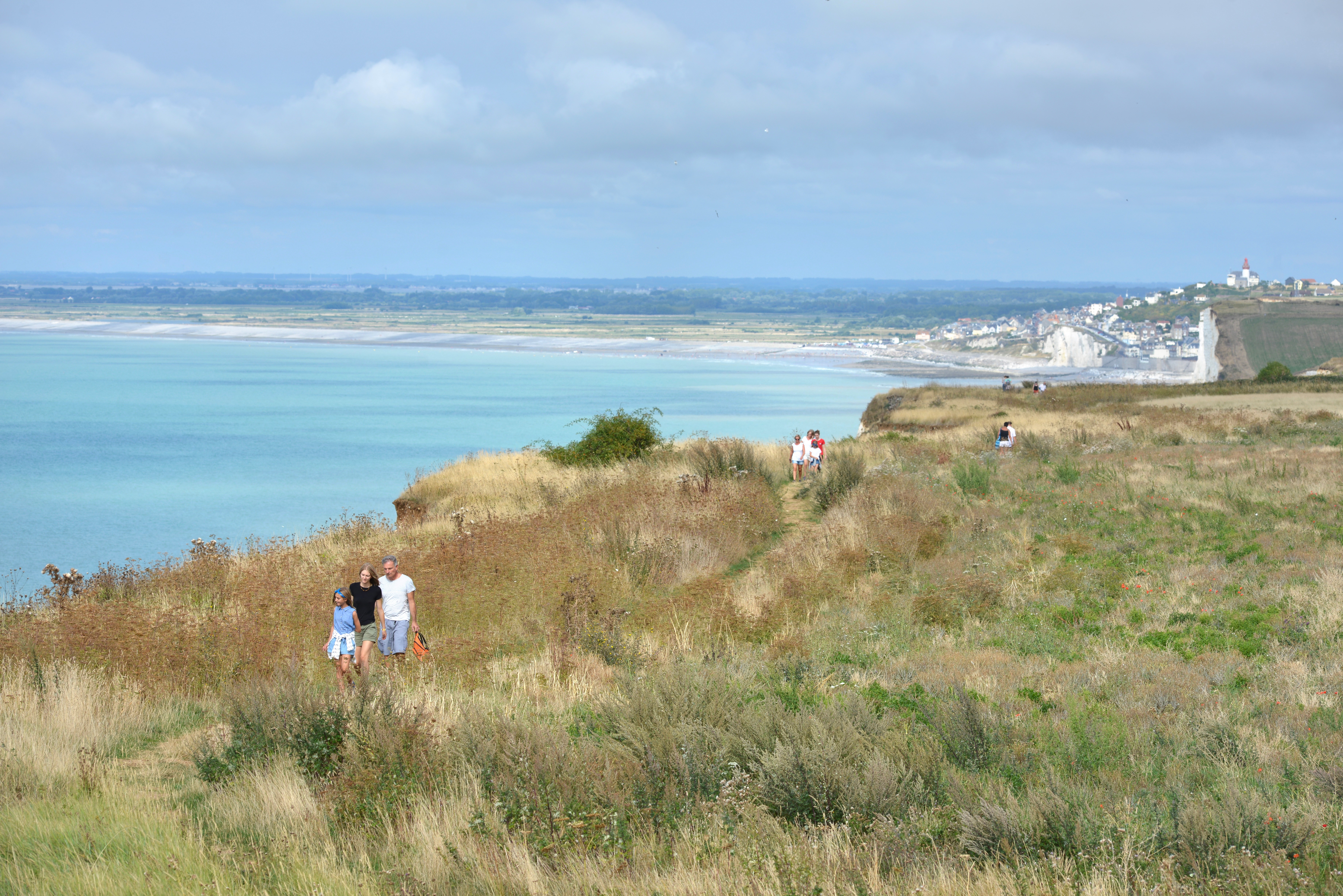 Cover image: Visitez Mers-les-Bains : Charme Belle Époque et Plages