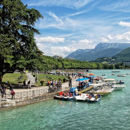 Image de couverture : Location de vacances à Annecy