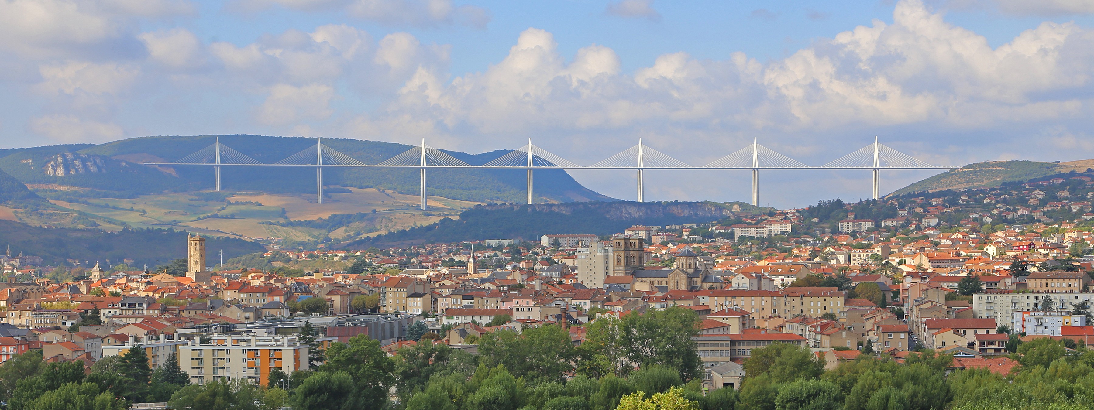 Image de couverture : Gîtes à Millau