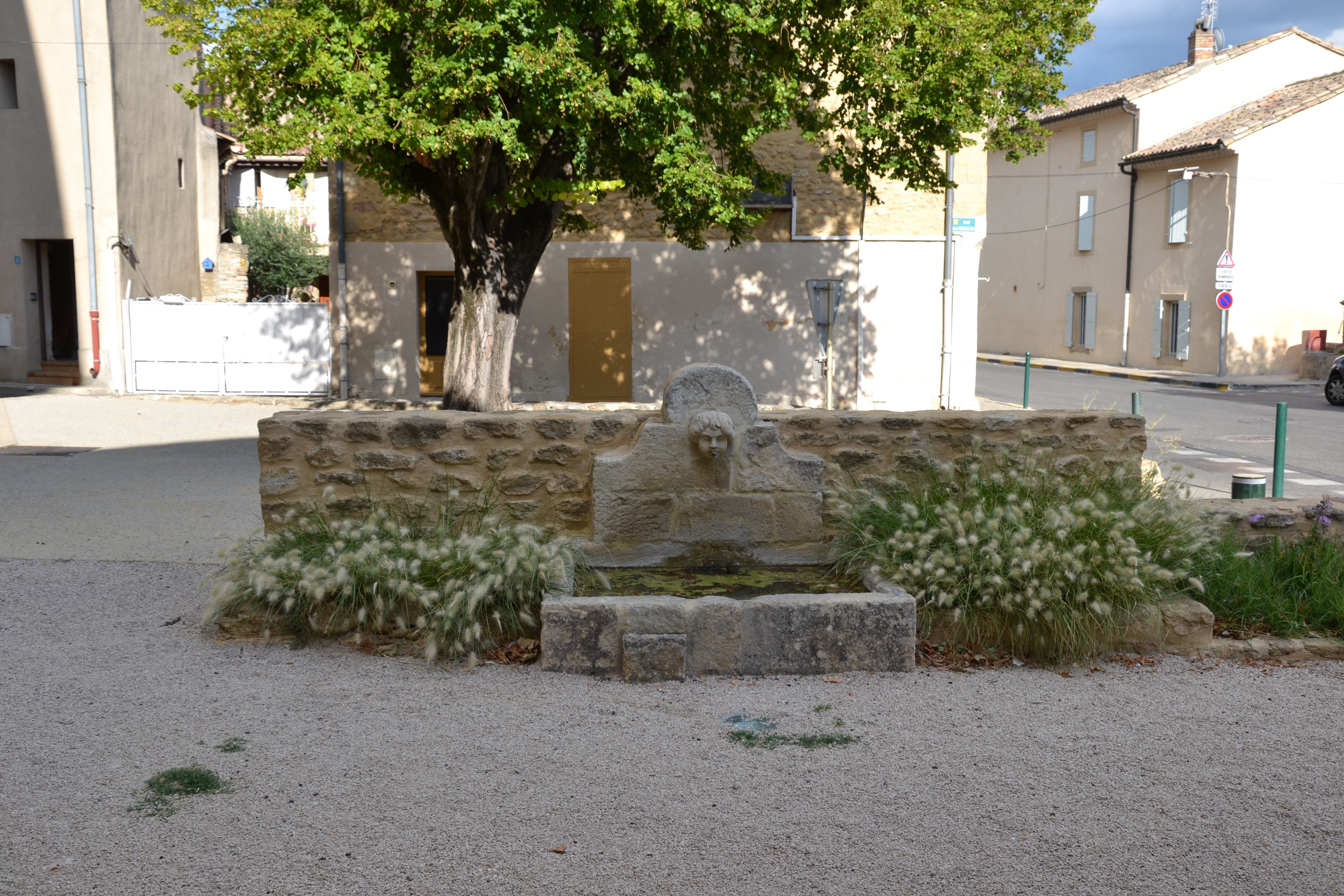 Image de couverture : Chambre d'hôtes à Sérignan-du-Comtat