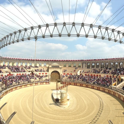 Panorama de l’arène au Puy du Fou.